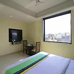 Hotel Paragon Suites