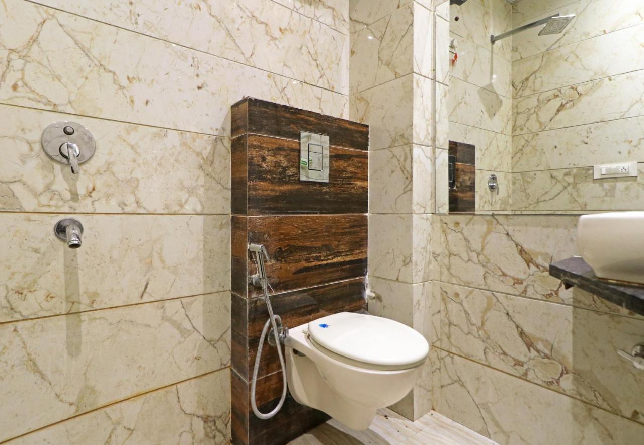 Paragon Suites Hotel 3*