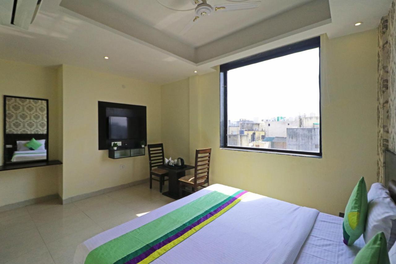 Paragon Suites 3*