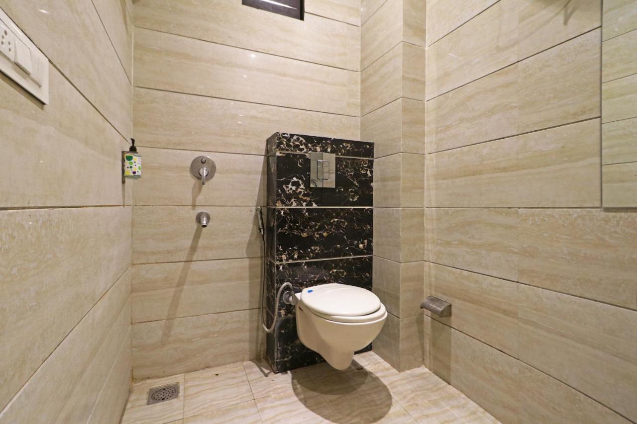Paragon Suites Hotel New Delhi