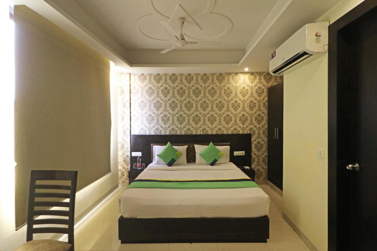 Paragon Suites Hotel New Delhi